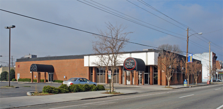 1911 W Main St