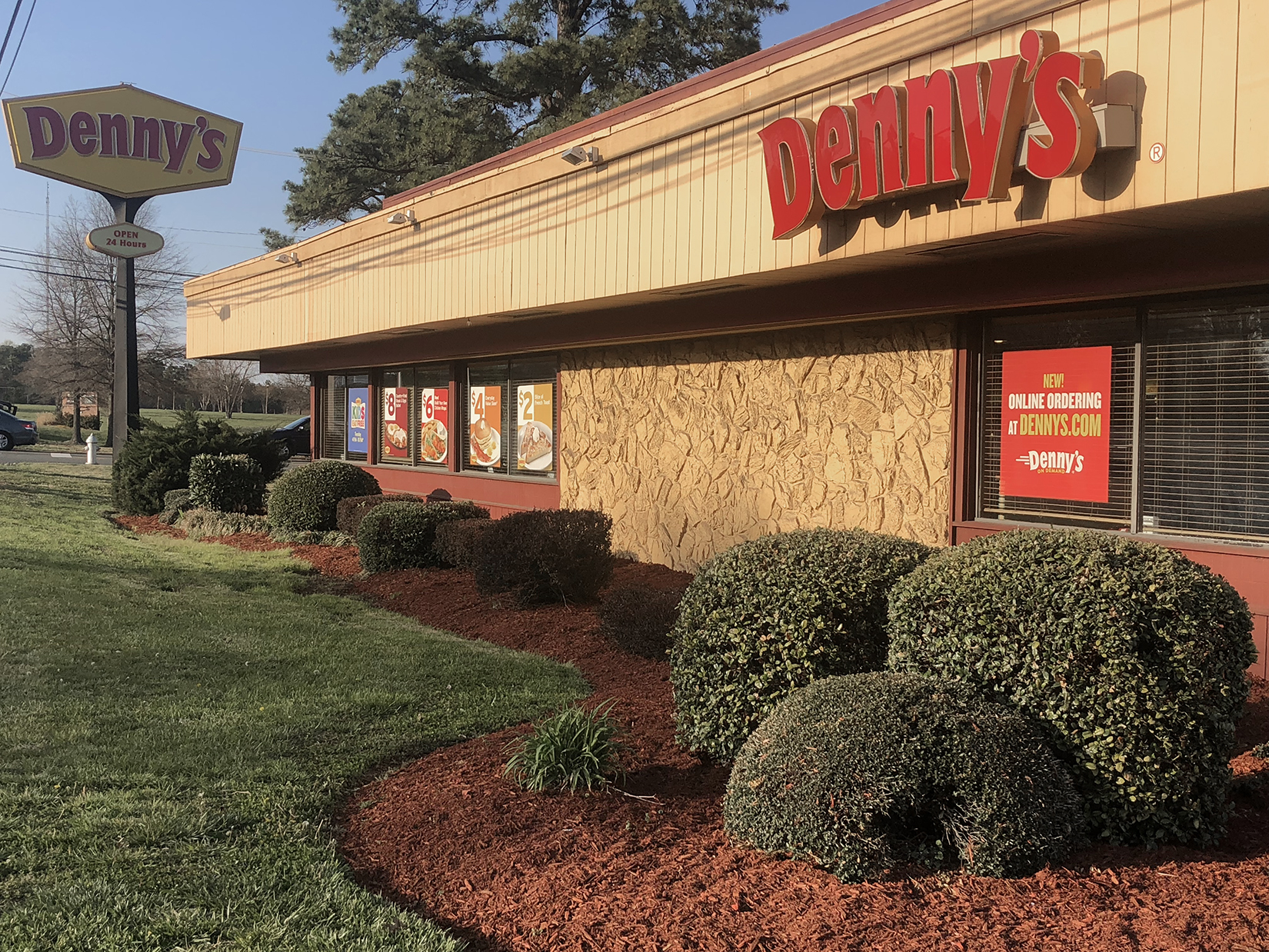 Dennys on West Broad