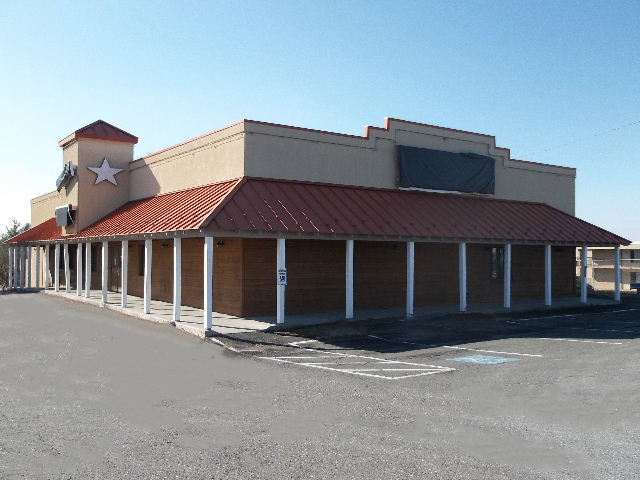 Free Standing Restaurant Building (7,100 SF) image