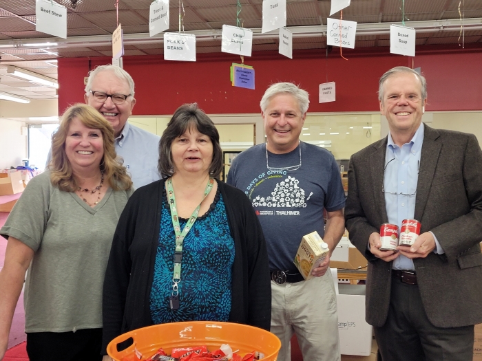 photo of volunteers at Presbyterian Center